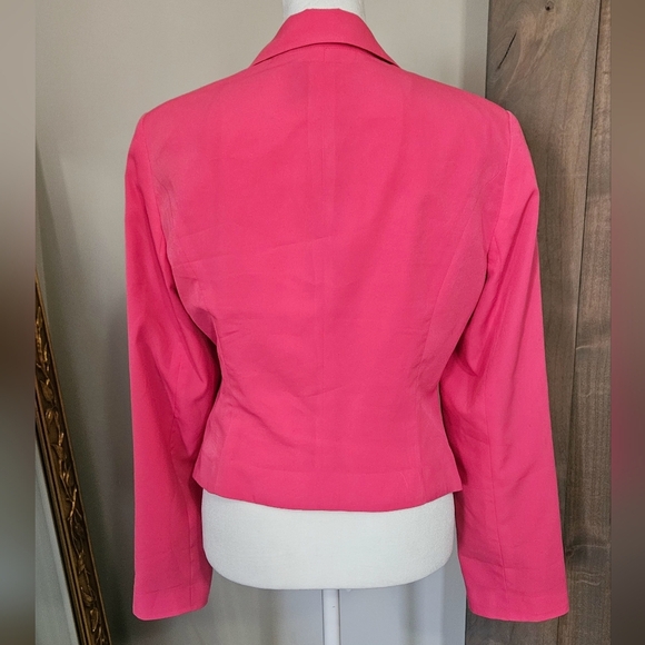 BISOU BISOU Hot pink single button closure blazer. Size Medium - Picture 8 of 11